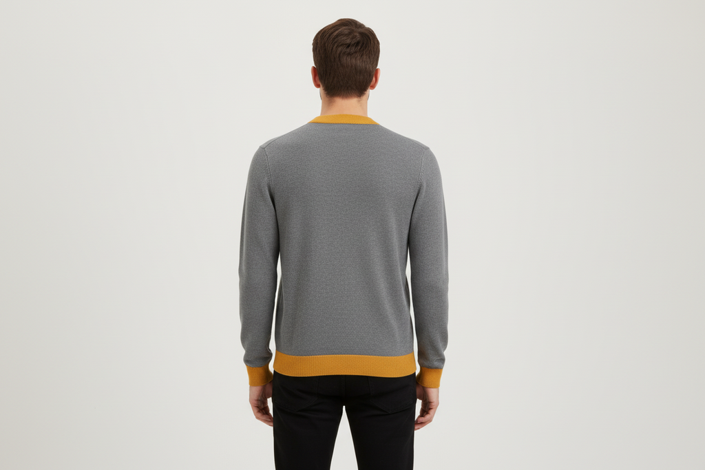 Pull tricoté ras-du-cou